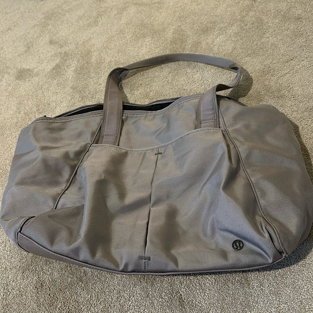 Lululemon duffel bag